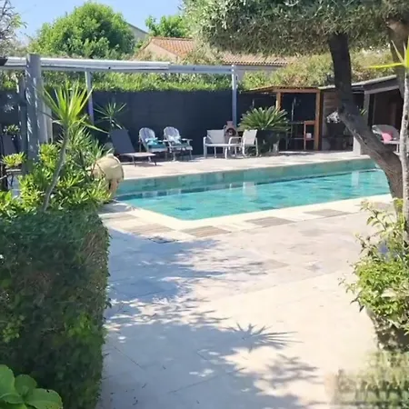 בית הארחה La De La Marana